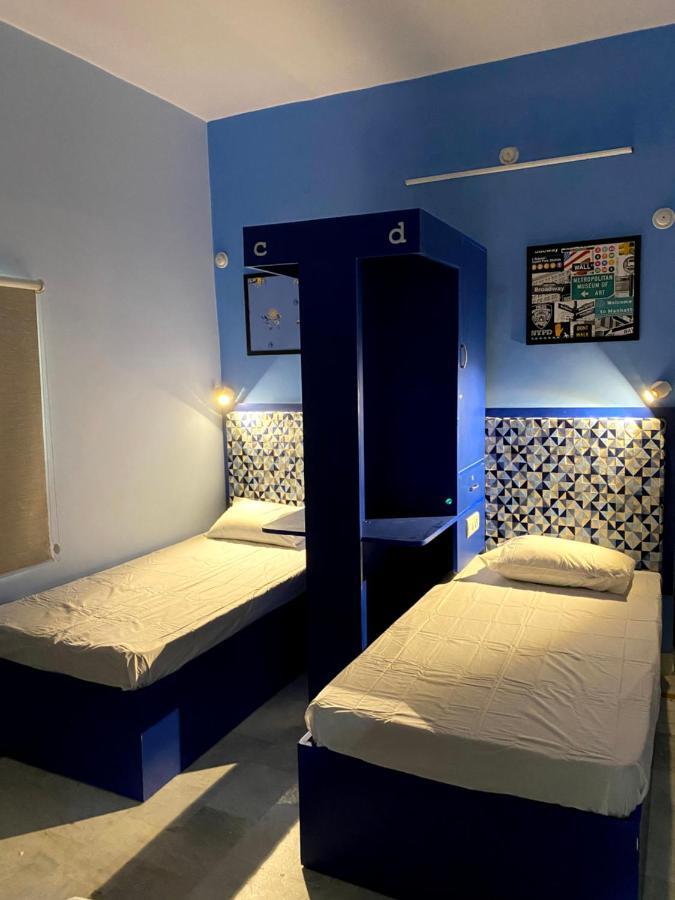 Backpackers Den Hostel Lucknow Exterior photo